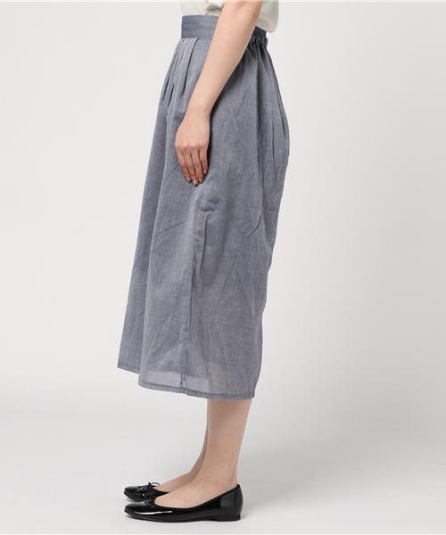 LBC（エルビーシー）の「リネンテイストタックガウチョパンツ             （その他パンツ・レディース・ネイビー/ベージュ/ブラック/グリーン・MEDIUM）」の6枚目の写真