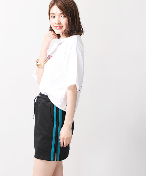 WEGO（ウィゴー）の「WEGO/サイドラインスリットジョグスカパン（スカート・レディース・サックスブルー/ライトピンク/ブラック/ホワイト/レッド/ブラック系その他・FREE）」の4枚目の写真