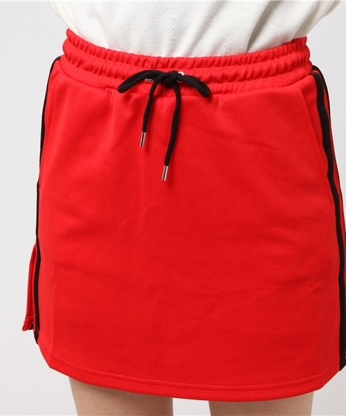 WEGO（ウィゴー）の「WEGO/サイドラインスリットジョグスカパン（スカート・レディース・サックスブルー/ライトピンク/ブラック/ホワイト/レッド/ブラック系その他・FREE）」の19枚目の写真