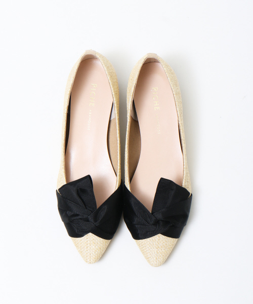 PICHE ABAHOUSE(ピシェ アバハウス)の「【WEB別注】リボンフラットパンプス(パンプス・レディース・その他/ピンク/ベージュ/ネイビー・35/36/37/38/39)」の1枚目の写真