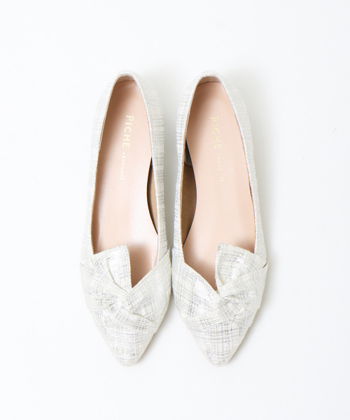 PICHE ABAHOUSE(ピシェ アバハウス)の「【WEB別注】リボンフラットパンプス(パンプス・レディース・その他/ピンク/ベージュ/ネイビー・35/36/37/38/39)」の4枚目の写真