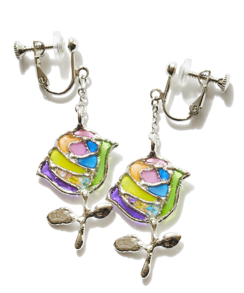 rehacer(レアセル)の「rehacer : Stained glass Rose Earrings Made in Japan / ステンドグラス ローズ イヤリング メイドインジャパン(イヤリング・レディース・シルバー/ゴールド・FREE)」の7枚目の写真