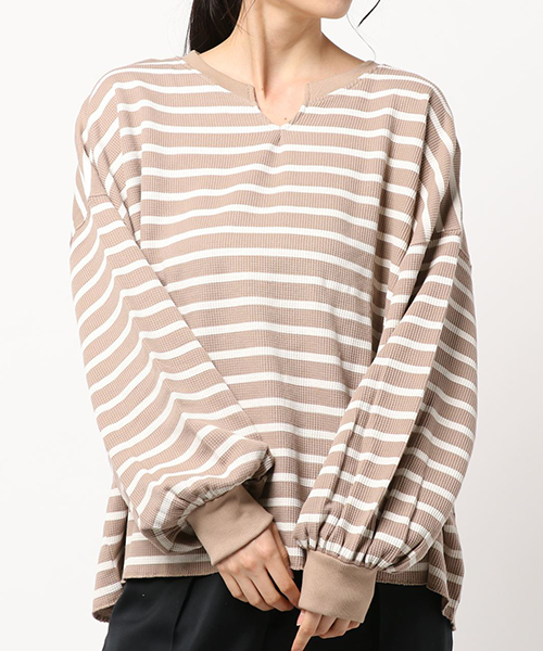 apres jour(アプレジュール)の「ワッフルボーダーキーネックトップス【ZOZOTOWN限定アイテム】(Tシャツ/カットソー・レディース・その他/ブルー/ピンク/ベージュ/イエロー・フリー)」の13枚目の写真