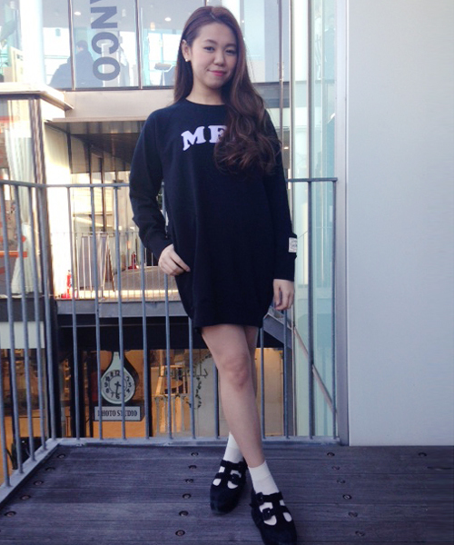 MILKFED.（ミルクフェド）の「SWEAT LOOSE DRESS（ワンピース・レディース・ブラック/ネイビー/ピンク・MEDIUM/SMALL）」の2枚目の写真