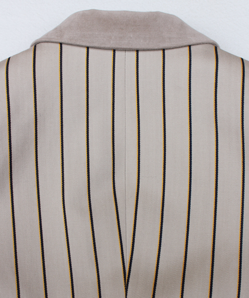 BEAUTY&YOUTH UNITED ARROWS（ビューティーアンドユースユナイテッドアローズ）の「BYTU ∵レジメンストライプジャケット◆（テーラードジャケット・レディース・ナチュラル・38/36）」の4枚目の写真