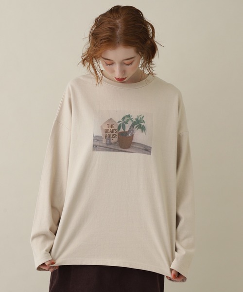 one after another NICE CLAUP（ワンアフターアナザーナイスクラップ）の「アソートロゴロンT（Tシャツ/カットソー・レディース・ブラウン/オフホワイト/カーキ/ベージュ・FREE）」の3枚目の写真