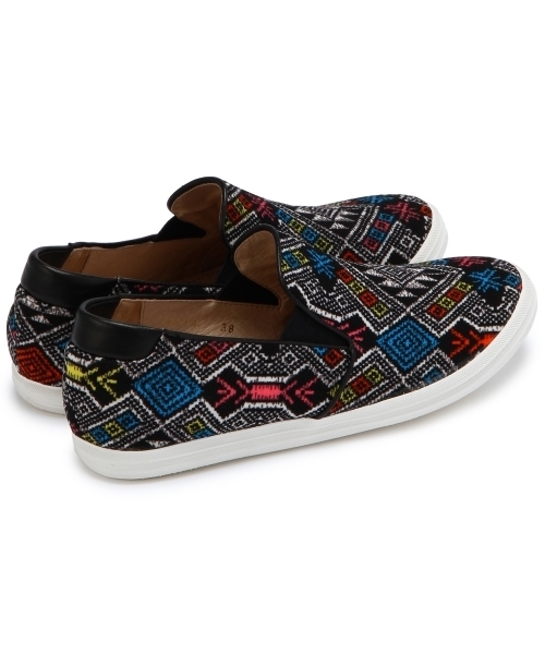 Another Edition(アナザーエディション)の「ALL/BLACK Tribal SNK ◆(その他シューズ・レディース・コバルトブルー/レッド・36/37/38)」の9枚目の写真