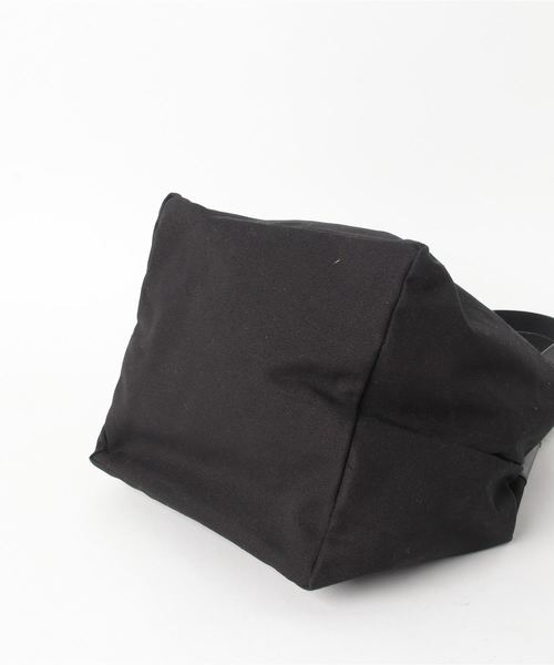IL BISONTE(イルビゾンテ)の「IL BISONTE / CANVAS x LEATHER / TOTEBAG(トートバッグ・レディース・その他1/ライトブラウン/ブラックミックス/レッド/ブラック系その他/グリーン系その他/ブラック×ブラック・FREE)」の11枚目の写真