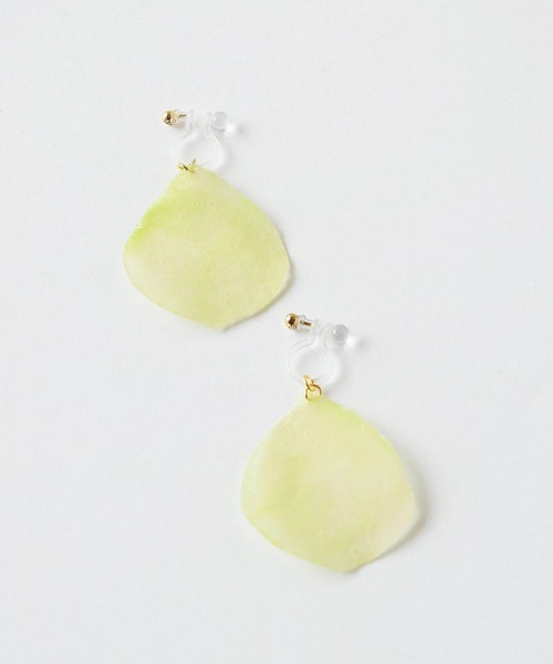 tone(トーン)の「【PAPER ART WORKS】sheer petal(ピアス(両耳用)・レディース・ピンク/オレンジ/ラベンダー/グリーン系その他/イエロー系その他・FREE)」の2枚目の写真
