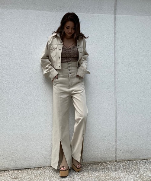 ENVYM（アンビー）の「ステッチショートＪＫⅡ（カバーオール・レディース・ブラック/ベージュ・FREE）」の6枚目の写真