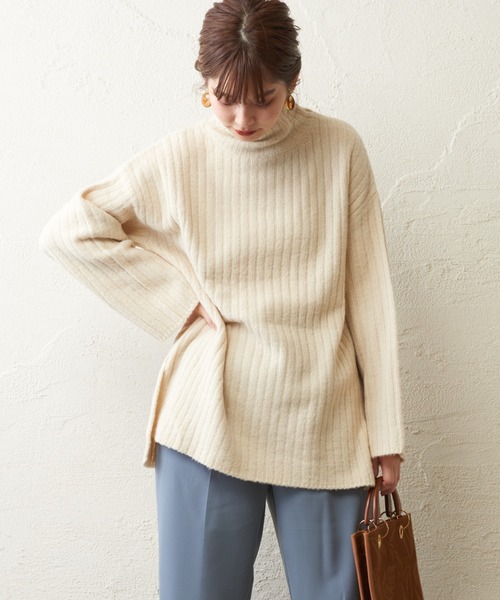 natural couture(ナチュラルクチュール)の「【WEB限定】ワイドリブブークレニットチュニック(ニット/セーター・レディース・ベージュ/アイボリー/ライム/ブラウン・FREE)」の12枚目の写真