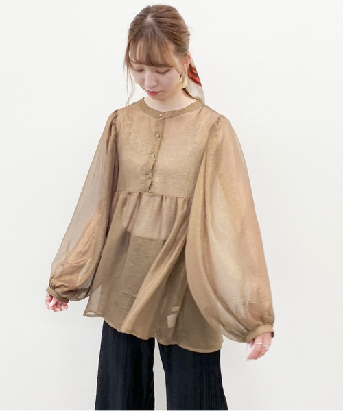 archives(アルシーヴ)の「バックオープンリボンブラウス(シャツ/ブラウス・レディース・ベージュ/ネイビー/モカ・MEDIUM)」の2枚目の写真