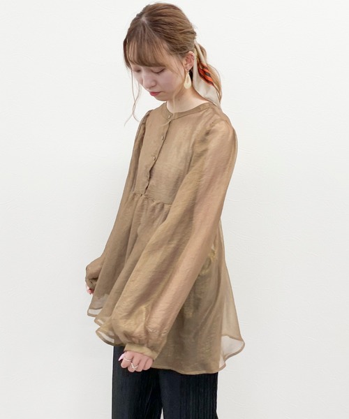 archives(アルシーヴ)の「バックオープンリボンブラウス(シャツ/ブラウス・レディース・ベージュ/ネイビー/モカ・MEDIUM)」の15枚目の写真