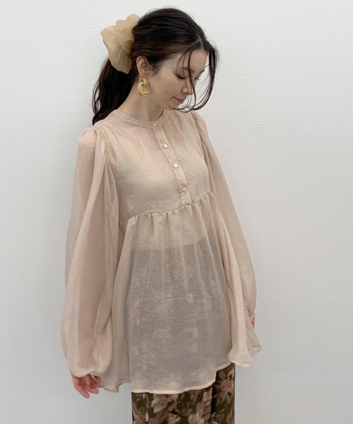 archives(アルシーヴ)の「バックオープンリボンブラウス(シャツ/ブラウス・レディース・ベージュ/ネイビー/モカ・MEDIUM)」の16枚目の写真