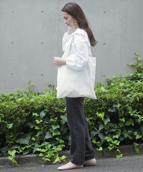 flower（フラワー）の「フラッフィーフリルブラウス（シャツ/ブラウス・レディース・ホワイト/ブラック・FREE）」の9枚目の写真