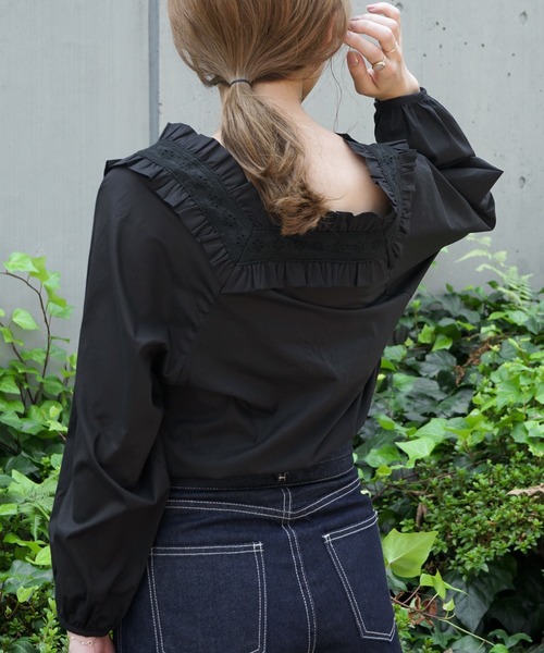 flower（フラワー）の「フラッフィーフリルブラウス（シャツ/ブラウス・レディース・ホワイト/ブラック・FREE）」の11枚目の写真