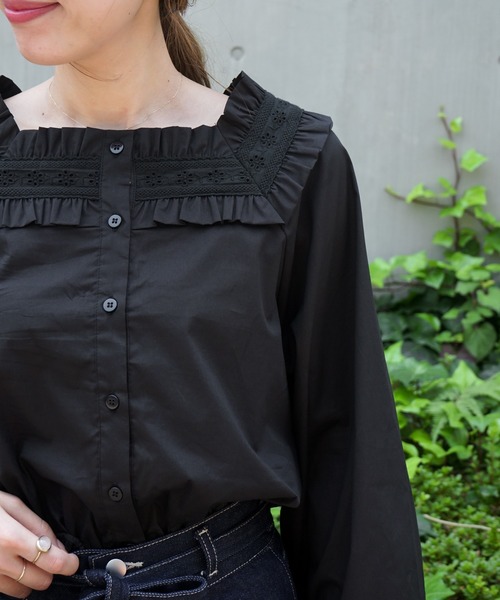 flower（フラワー）の「フラッフィーフリルブラウス（シャツ/ブラウス・レディース・ホワイト/ブラック・FREE）」の16枚目の写真