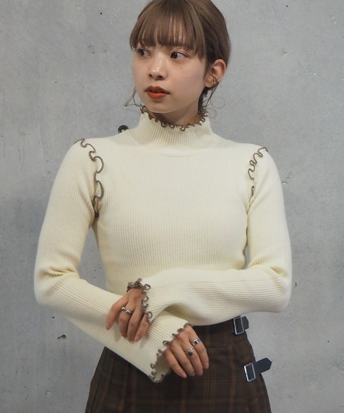 tiptop(ティップトップ)の「2020AW メローフレアスリーブニット(ニット/セーター)」|アイボリー