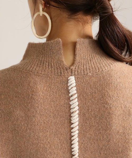 HER CLOSET(ハークローゼット)の「【HER CLOSET】配色ハンドステッチボリュームニットプルオーバー COLOR-STITCH VOLUME KNIT PULLOVER(ニット/セーター・レディース・アイボリー/ブラック/グレイッシュベージュ/ライトブラウン/カーキ・M)」の9枚目の写真