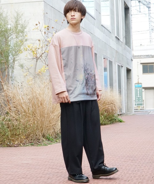 MinoriTY（マイノリティ）の「プリントロンT 抽象アート柄 ルーズシルエット とろみ素材（Tシャツ/カットソー・メンズ・ホワイト/ライトベージュ/ブラック/ピンク/ホワイト系その他/ブラック系その他・FREE）」の8枚目の写真