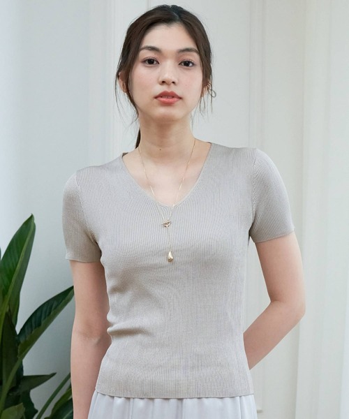 ANAYI（アナイ）の「アセテートポリエステルVネック プル