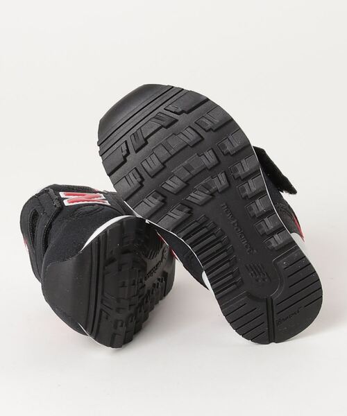 NEW BALANCE（ニューバランス）の「NEW BALANCE/ニューバランス IO313（スニーカー・キッズ・ブラック×レッド・14cm/16cm/15cm/13cm）」の2枚目の写真
