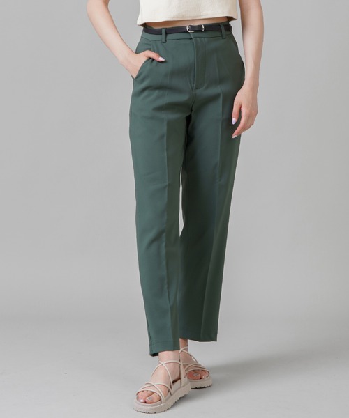 SPINNS（スピンズ）の「カラーテーパードパンツ（スラックス・レディース・ブラック/ベージュ/ホワイト/ダークブルー/グリーン/ダークグリーン・M/S）」の4枚目の写真