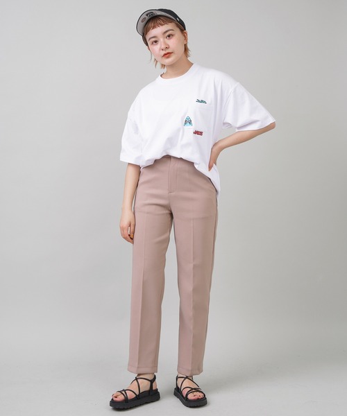 SPINNS（スピンズ）の「カラーテーパードパンツ（スラックス・レディース・ブラック/ベージュ/ホワイト/ダークブルー/グリーン/ダークグリーン・M/S）」の10枚目の写真