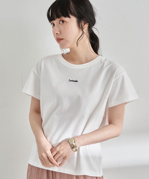 earth music&ecology（アースミュージックアンドエコロジー）の「ミニロゴTシャツ ＊（Tシャツ/カットソー・レディース・ブラック/モカ/オフホワイト/ピンク/ベージュ/サックスブルー・S/M）」の2枚目の写真