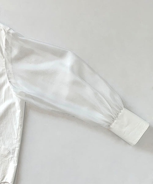 CREDONA（クレドナ）の「シアースリーブSH（シャツ/ブラウス・レディース・ホワイト/ブラック・FREE）」の7枚目の写真