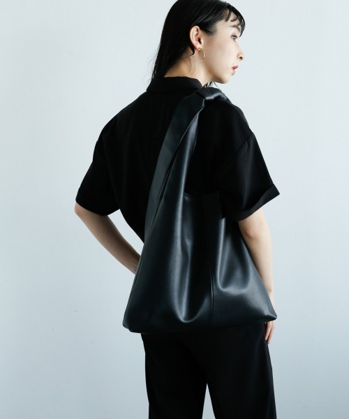 レザーパーツトートBAG HARE ハレ バッグ トートバッグ ブラック 完売品 レザーパーツトートBAG HARE ハレ バッグ トートバッグ ブラック 完売