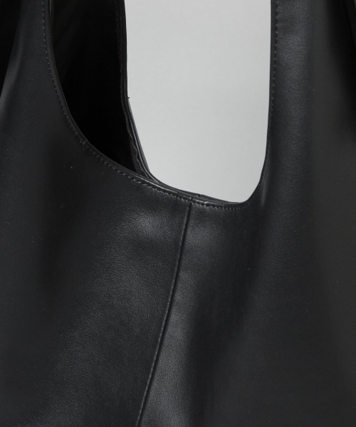 HARE（ハレ）の「シンセティックレザートートバッグ(HARE)（トートバッグ・レディース・ブラック・FREE）」の13枚目の写真