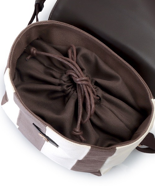 Clelia（クレリア）の「マルチカラーキャンバス×合成皮革フラップリュックサック（バックパック/リュック・レディース・パープル系その他/グレー系その他/ラベンダー/ピンク系その他/ブラウン系その他・ONE SIZE）」の18枚目の写真