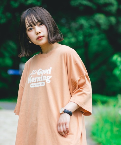 nemne store(ネンネストア)の「夏がはじまるロゴフォトアソートプリントT(Tシャツ/カットソー・レディース・ホワイト/ベージュ/パープル/オフホワイト/オレンジ/アイボリー/オートミール/ホワイト系その他・フリー)」の8枚目の写真
