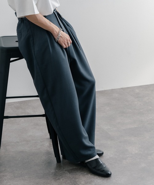 epnok（エプノック）の「ハイウエストタックワイドパンツ（スラックス・メンズ・ブラウン/グレイッシュブルー/ナチュラル・SMALL/MEDIUM/LARGE）」の10枚目の写真