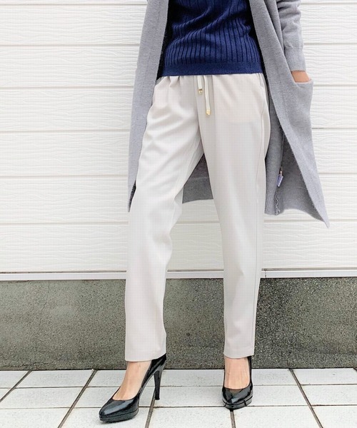 Q（キュー）の「ウォッシャブルツイルイージーパンツ（その他パンツ・レディース・ブラック/ベージュ/ピンク/ブラック系その他/ダークカーキ/アイボリー・MEDIUM）」の2枚目の写真