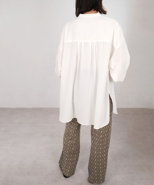 ＡＮＤＪ（アンドジェイ）の「キルティングヨークバンドカラーブザムブラウス（シャツ/ブラウス・レディース・ブラック/オフホワイト・M）」の13枚目の写真