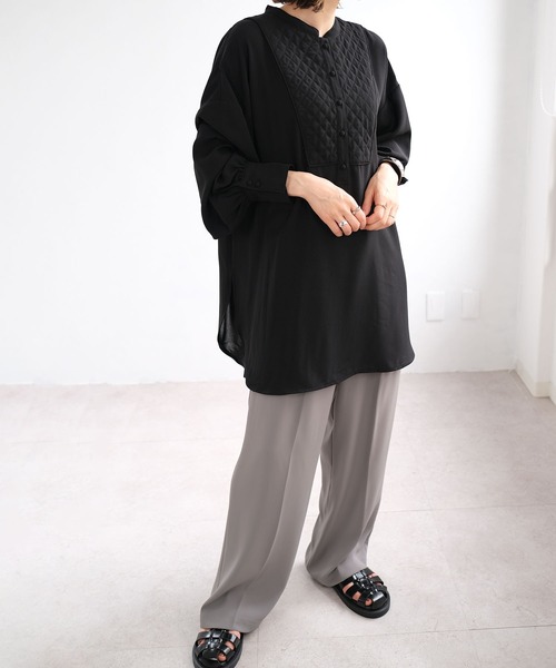 ＡＮＤＪ（アンドジェイ）の「キルティングヨークバンドカラーブザムブラウス（シャツ/ブラウス・レディース・ブラック/オフホワイト・M）」の3枚目の写真