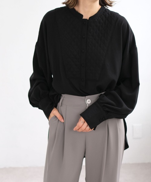ＡＮＤＪ（アンドジェイ）の「キルティングヨークバンドカラーブザムブラウス（シャツ/ブラウス・レディース・ブラック/オフホワイト・M）」の6枚目の写真
