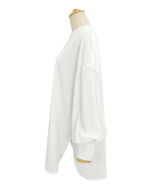 ＡＮＤＪ（アンドジェイ）の「キルティングヨークバンドカラーブザムブラウス（シャツ/ブラウス・レディース・ブラック/オフホワイト・M）」の14枚目の写真