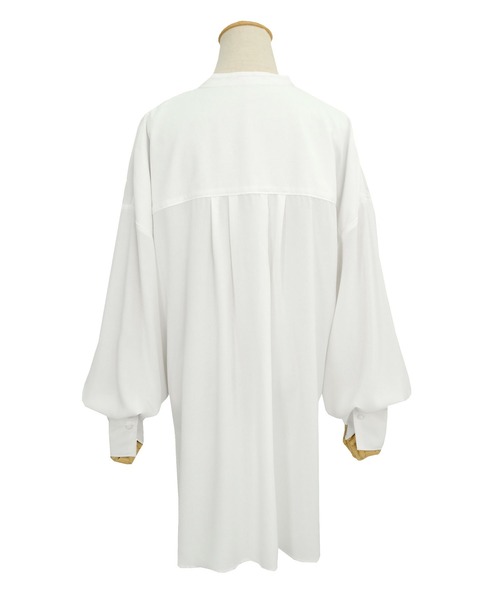 ＡＮＤＪ（アンドジェイ）の「キルティングヨークバンドカラーブザムブラウス（シャツ/ブラウス・レディース・ブラック/オフホワイト・M）」の9枚目の写真