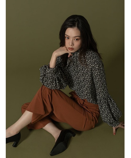 fifth(フィフス)の「クラシカルプリントボリュームスリーブブラウス(シャツ/ブラウス・レディース・ホワイト/ブラック・MEDIUM)」の14枚目の写真