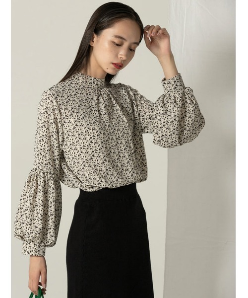 fifth(フィフス)の「クラシカルプリントボリュームスリーブブラウス(シャツ/ブラウス・レディース・ホワイト/ブラック・MEDIUM)」の3枚目の写真