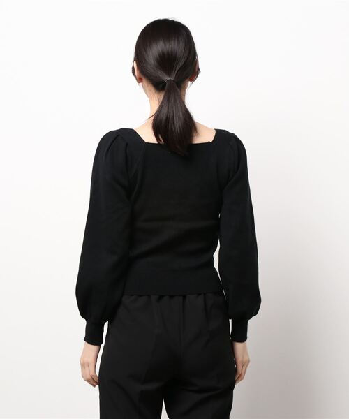 archives（アルシーヴ）の「フロントギャザーニットプルオーバー（ニット/セーター・レディース・オフホワイト/ブルー/グレイッシュベージュ/ブラック/グリーン・MEDIUM）」の6枚目の写真