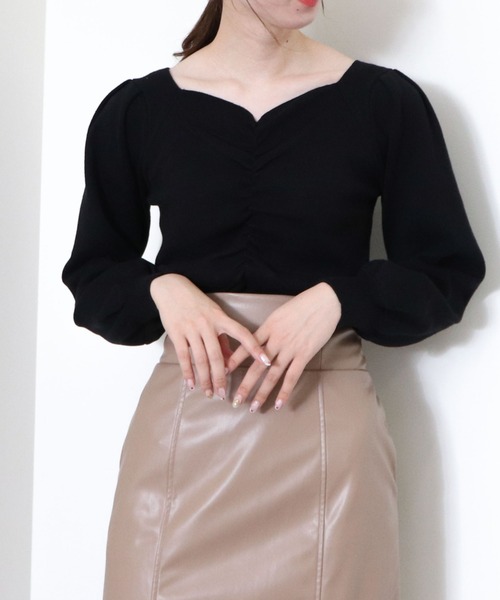 archives（アルシーヴ）の「フロントギャザーニットプルオーバー（ニット/セーター・レディース・オフホワイト/ブルー/グレイッシュベージュ/ブラック/グリーン・MEDIUM）」の17枚目の写真