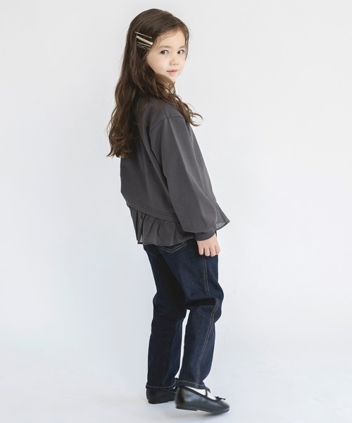 BRANSHES（ブランシェス）の「【WEB限定】裾フリルトレーナー（スウェット・キッズ・チャコールグレー/ベージュ/ラベンダー・130/110/140/150/100/120）」の10枚目の写真
