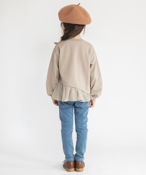 BRANSHES（ブランシェス）の「【WEB限定】裾フリルトレーナー（スウェット・キッズ・チャコールグレー/ベージュ/ラベンダー・130/110/140/150/100/120）」の19枚目の写真