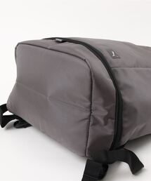 プーマ エナジー プレミアム バックパック 2　30L　グレー　p8232 PUMA プーマ Dパックリュック p8232 グレー 078056 04 30L