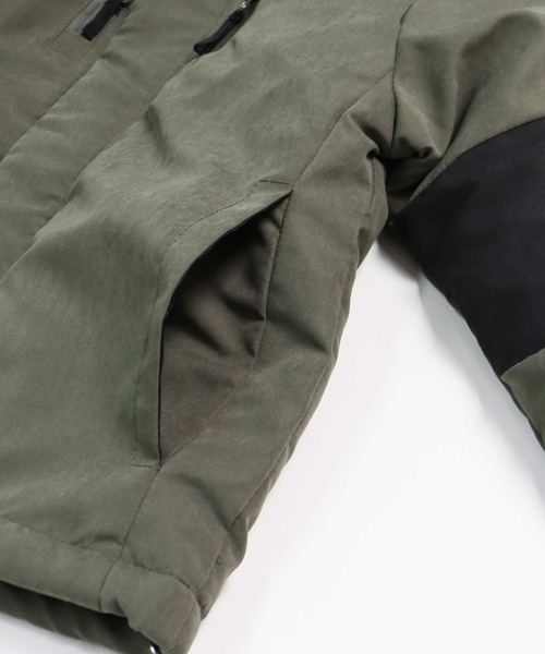 THE CASUAL(カジュアル)の「切替ボリュームフードジャケット キッズ(ダウンジャケット/コート・キッズ・ブラック/カーキ/チャコール・110cm/130cm/150cm/160cm/120cm/140cm)」の13枚目の写真