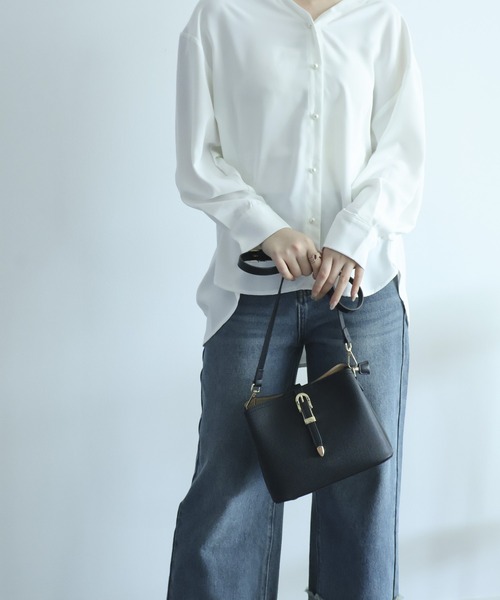 SAISON DE PAPILLON（セゾンドパピヨン）の「【満点評価】牛床革ストライプ調型押しショルダーバッグ（ショルダーバッグ・レディース・ブラック/オフホワイト・フリー）」の15枚目の写真